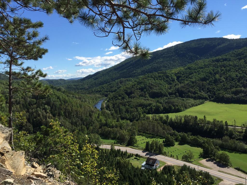 Résidence Touristique Les Bouleaux Petit-Saguenay Extérieur photo